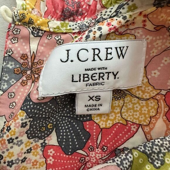 J. Crew Smocked puff-sleeve top in Liberty® Mauvey floral size XS - Picture 5 of 9